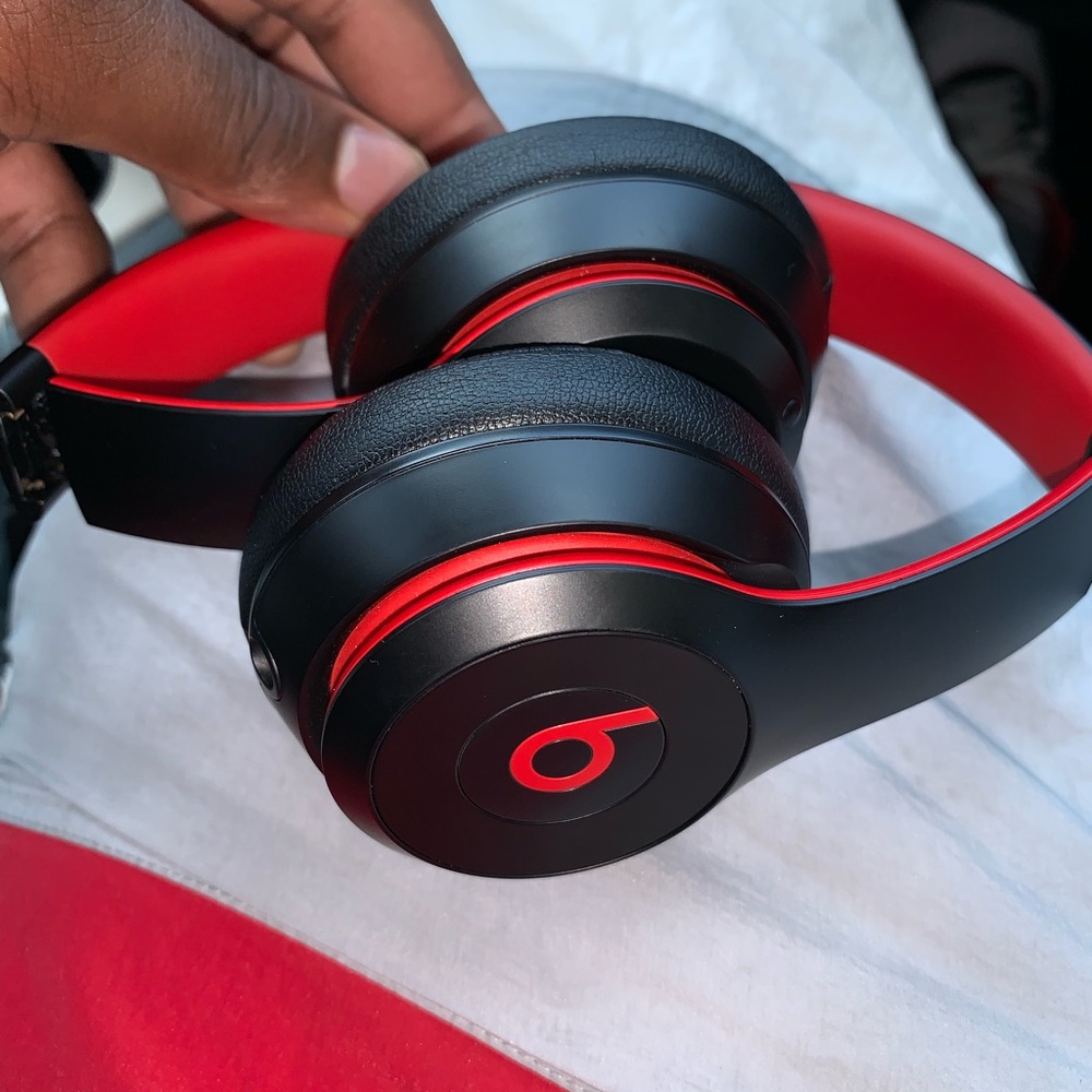 Beats wireless headphones